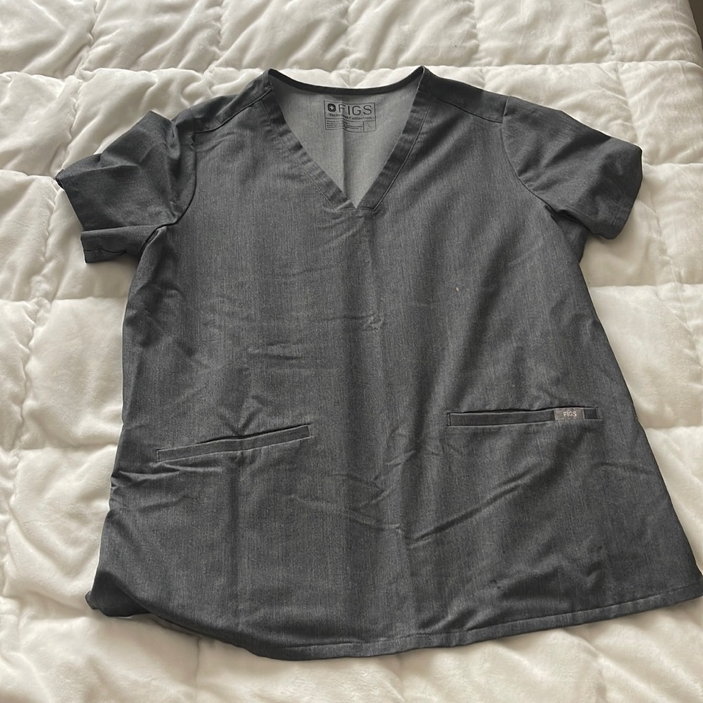 FIGS GREY GRAPHITE CASMA THREE-POCKET SCRUB TOP